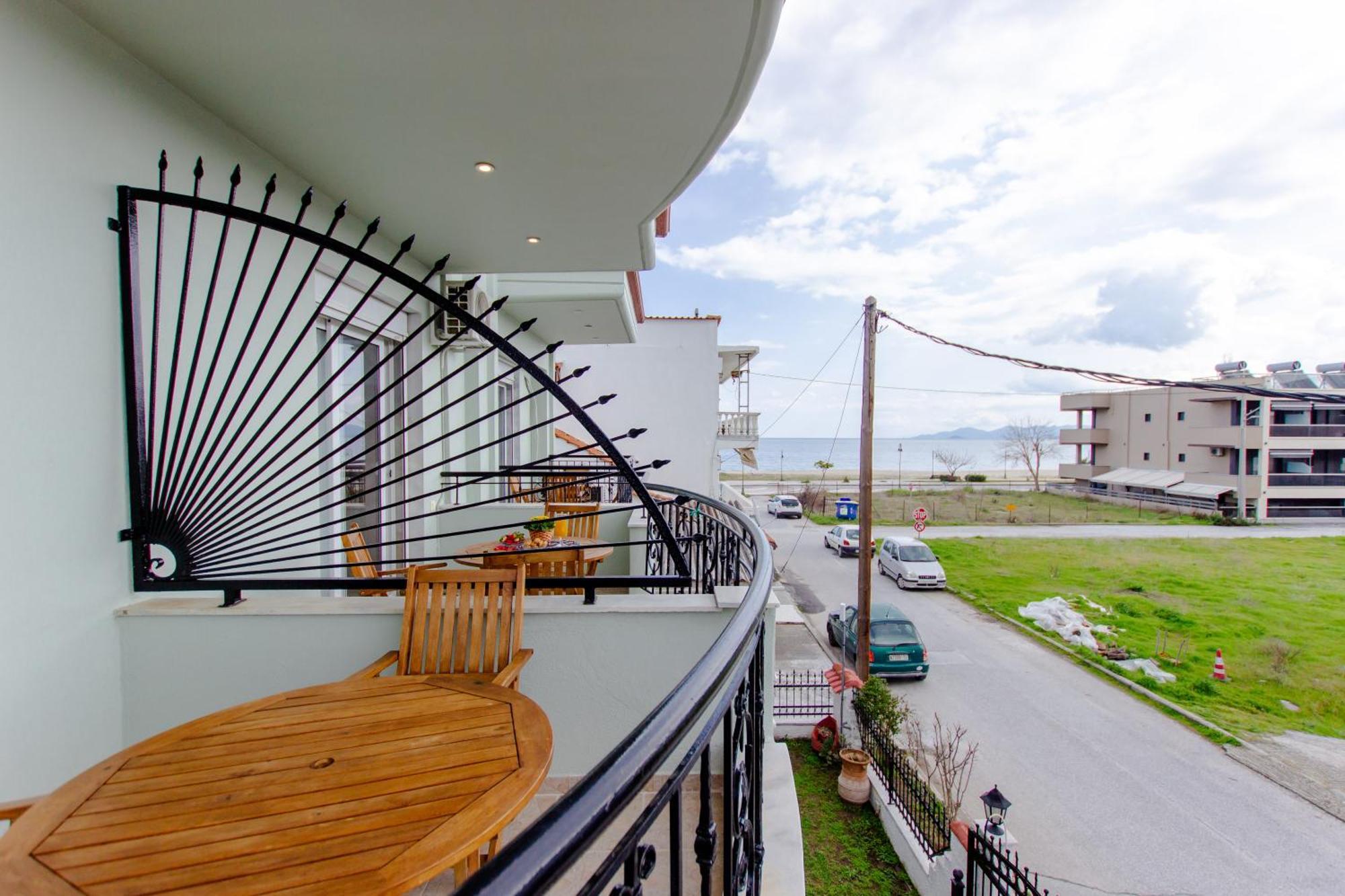 Athanasia Inn เนอาวรัสนา ภายนอก รูปภาพ