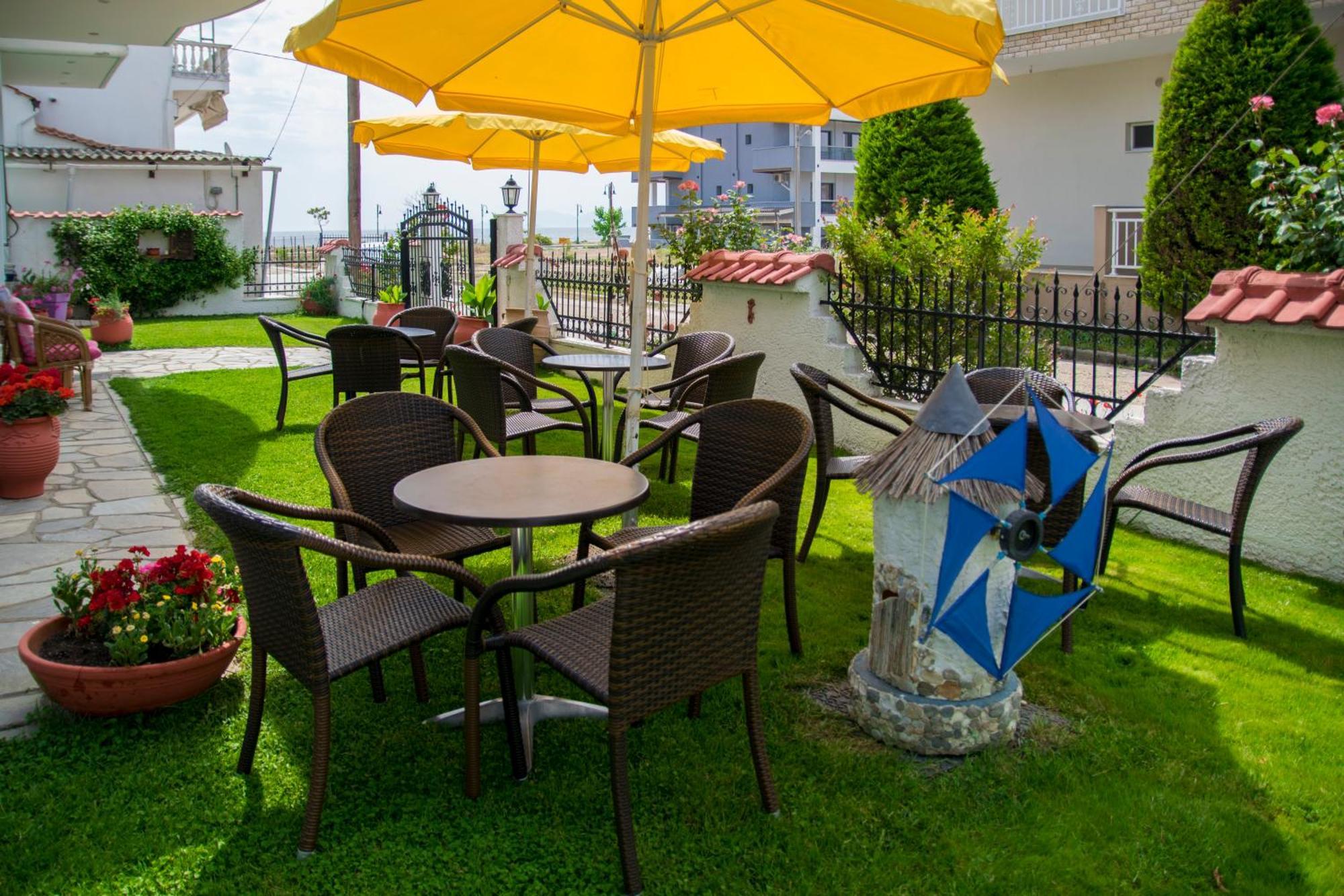 Athanasia Inn เนอาวรัสนา ภายนอก รูปภาพ