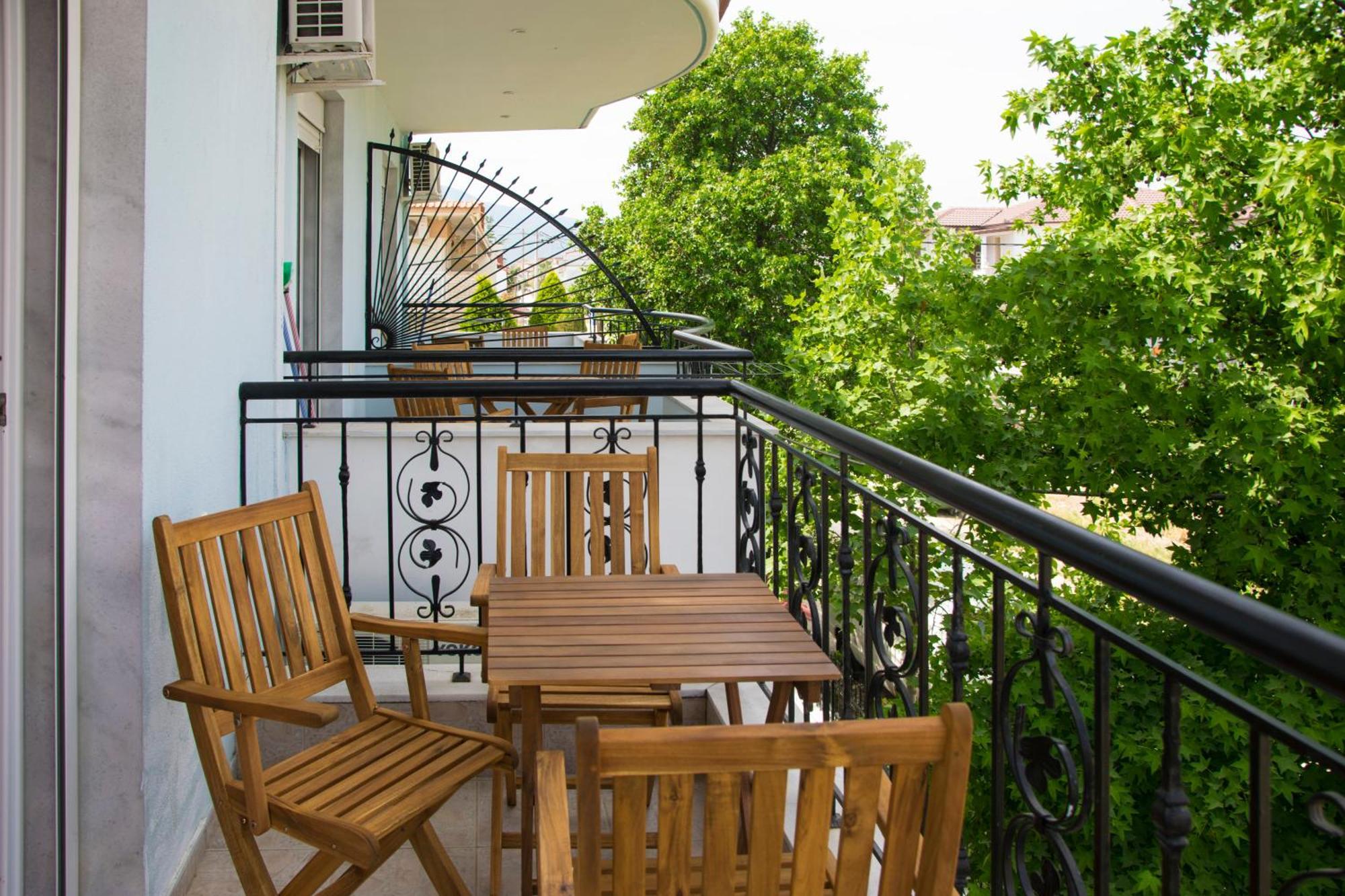 Athanasia Inn เนอาวรัสนา ภายนอก รูปภาพ
