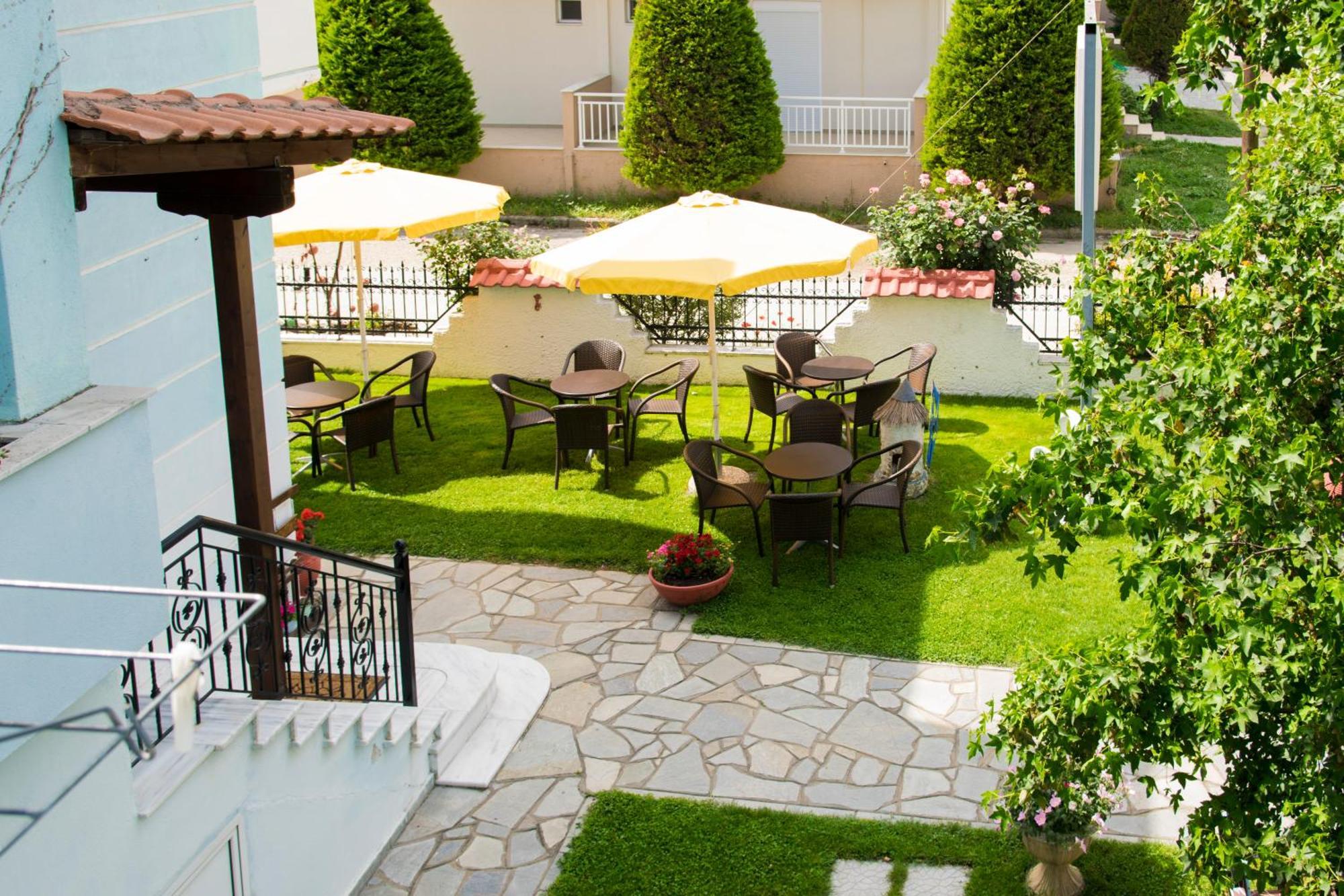 Athanasia Inn เนอาวรัสนา ภายนอก รูปภาพ