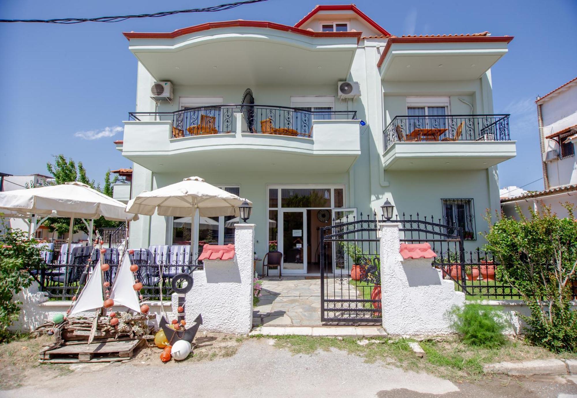 Athanasia Inn เนอาวรัสนา ภายนอก รูปภาพ