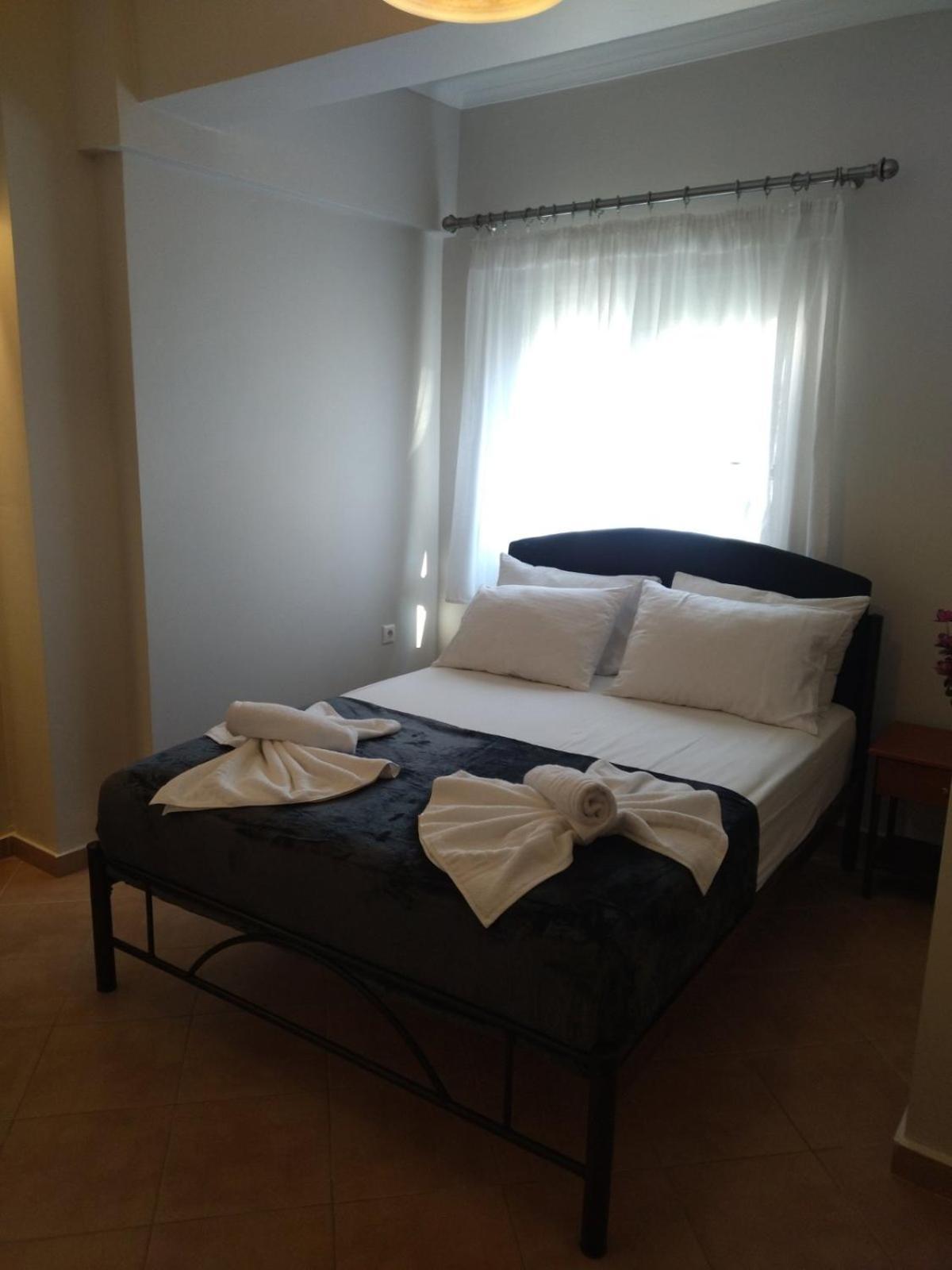 Athanasia Inn เนอาวรัสนา ภายนอก รูปภาพ