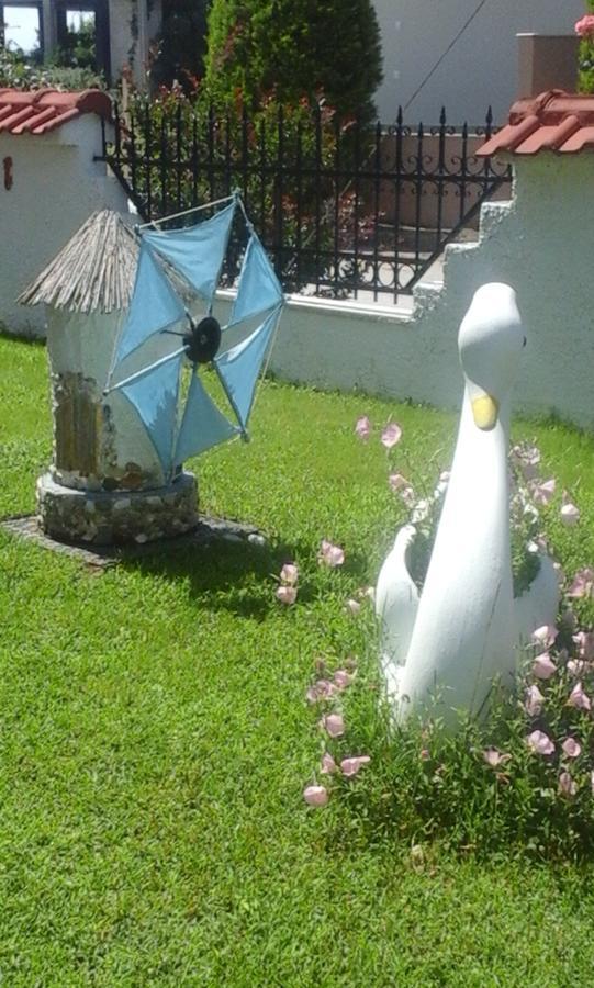 Athanasia Inn เนอาวรัสนา ภายนอก รูปภาพ