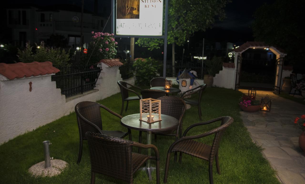 Athanasia Inn เนอาวรัสนา ภายนอก รูปภาพ